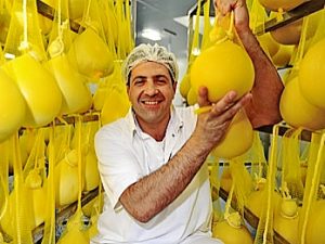 Thomastown: That’s Amore Cheese captures hearts