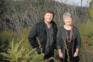 Kinglake to rescue as fire survivors dig deep for flood victims