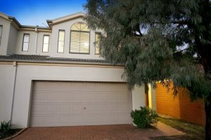 6 WILLUNGA WAY, BUNDOORA