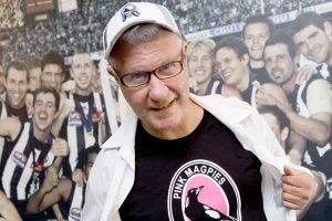 Fans of many colours