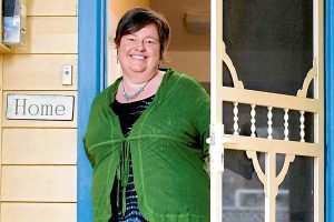 Bushfire survivor goes online to help others reconnect