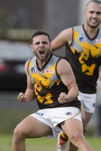 NFL: Bears blitz Lalor early to set up easy win