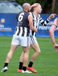 Wallan upsets Romsey as Perri kicks 100th