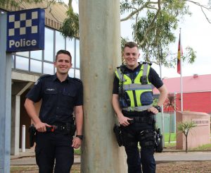 Hero cops save a life