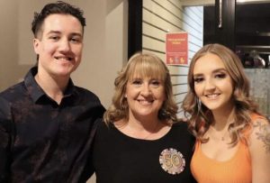 Community rallies around fire victims