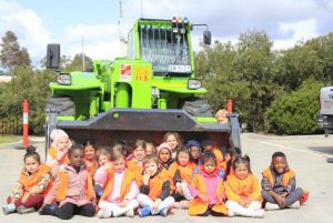 Kindergarteners on the big jobs