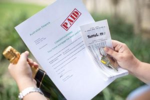 Craigieburn couple scores TattsLotto win