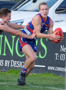 Bernacki stays with Essendon