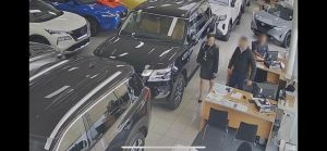 Identity thief purchases car in Bundoora