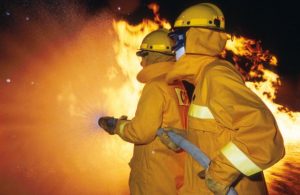 WARNING: Rechargeable batteries prone to light