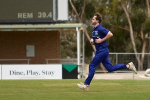 Kangaroos lose under lights