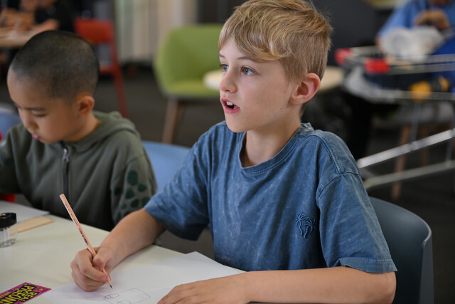 Bestselling author-illustrator inspires young creatives