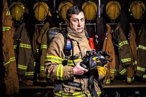 Epping firefighter Matt Pollard to scale 28 flights of stairs in full turnout gear in honour of mates