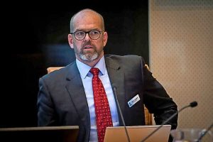 Petition calls for Simon Overland’s return