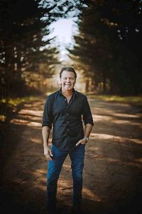 Troy Cassar-Daley to headline Whittlesea Country Music Festival