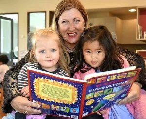 Lesson in language for Jindi kinder kids