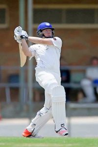 Greenvale and Melbourne head for second-day battle